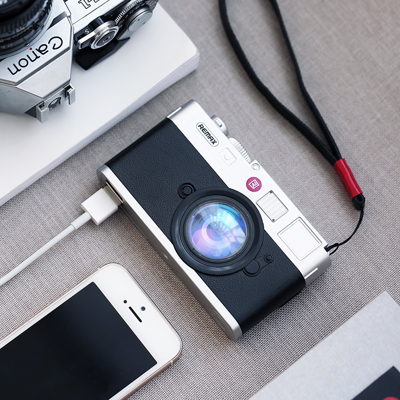 創意可愛便攜式萊卡相機造型移動電源10000毫雙USB手機充電寶